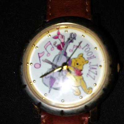 WINNIE THE POOH-LION KING-ELMO WATCHES WITH LEATHER BANDS