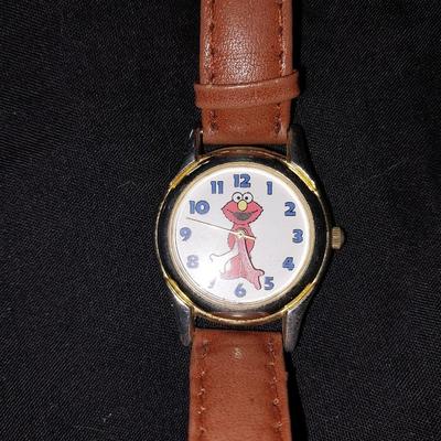WINNIE THE POOH-LION KING-ELMO WATCHES WITH LEATHER BANDS