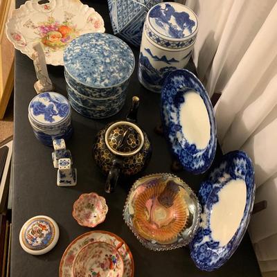 Large Pottery Lot Asian Flow Blue +++