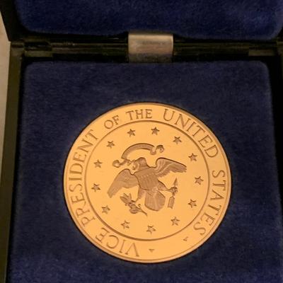 Large Reagan / White House Collectibles Lot