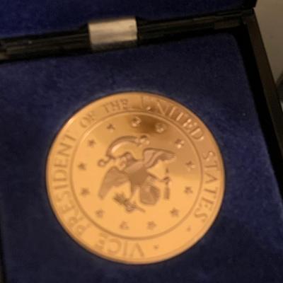 Large Reagan / White House Collectibles Lot