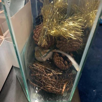 1960s - Present Authentic White House Used Christmas Decorations & Vintage News Clippings Lot