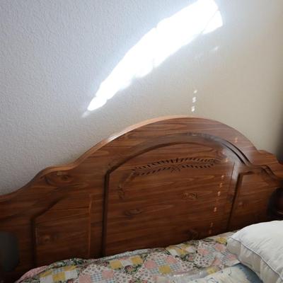 Full Bedroom Set - 4 Pieces