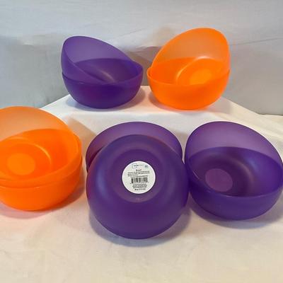 Plastic Bowls..quantity 10