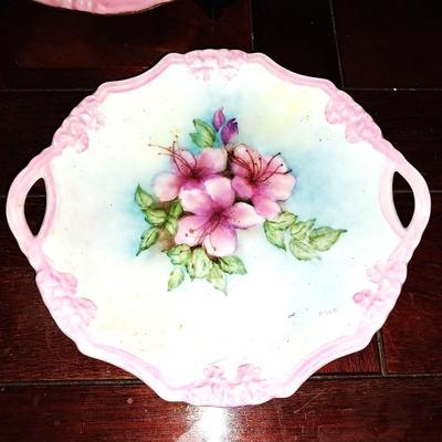LOVELY PORCELAIN PLATES AND CANDLE