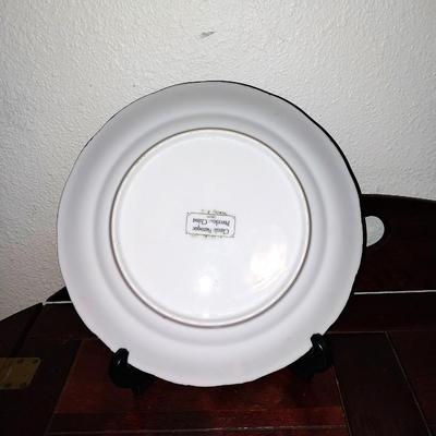LOVELY PORCELAIN PLATES AND CANDLE