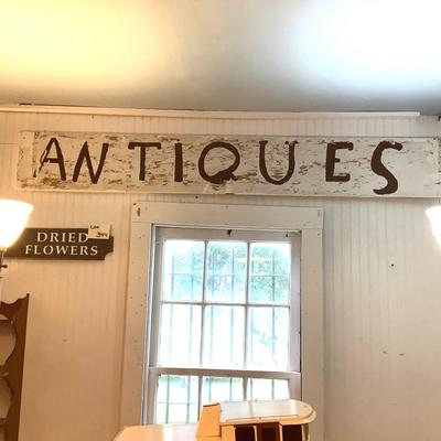 354 Vintage Primitive Style Wooden "Antiques" Sign