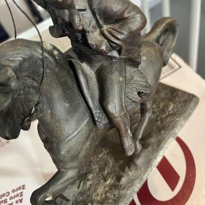 EARLY 1900'S METROPOLITAN MFG CO METAL STATUE OF A GENERAL RIDING A HORSE