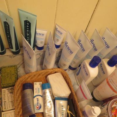 Bathroom & Self Care Supply Lot - AllSeen In Photos - Variety Of New Sealed Items & Partialy Used