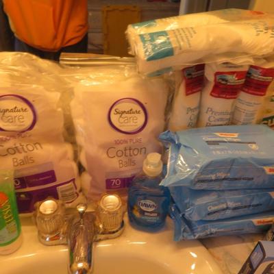 Bathroom & Self Care Supply Lot - AllSeen In Photos - Variety Of New Sealed Items & Partialy Used