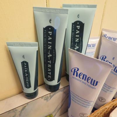 Bathroom & Self Care Supply Lot - AllSeen In Photos - Variety Of New Sealed Items & Partialy Used