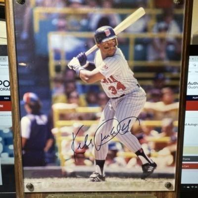 Kirby Puckett Twins Rare Signed Autographed 8x10 Photo in a Nice Wooden Presentation Frame. Satisfaction Guaranteed.