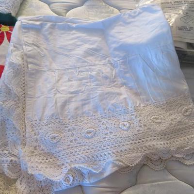 Bulk Lot - Linen Towels, Bedding, & Table Covers