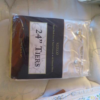 Bulk Lot - Linen Towels, Bedding, & Table Covers