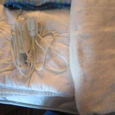 Bulk Lot of Blankets