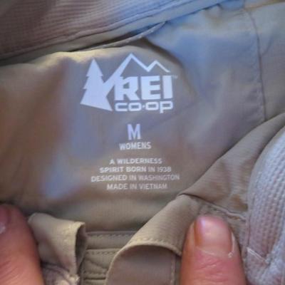 Bulk Lot of Women's Short Sleeve Tops