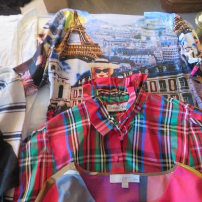 Bulk Lot of Women's Short Sleeve Tops