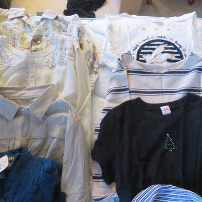 Bulk Lot of Women's Short Sleeve Tops