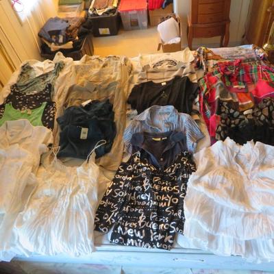 Bulk Lot of Women's Short Sleeve Tops