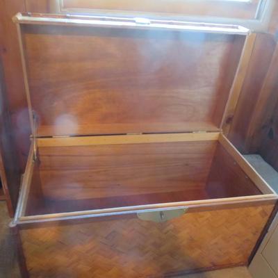 Wicker Style Hope Chest / Trunk