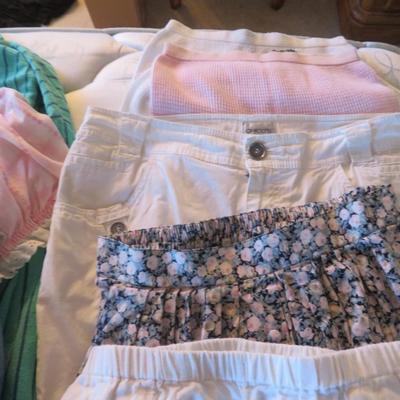 Women's Clothing - Misc Bulk Lot