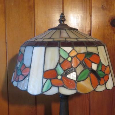 Tiffany Style Stained Glass Lamp / Desk Lamp / Table Lamp