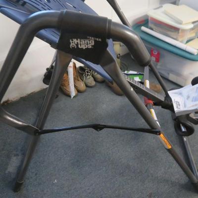 Teeter Hangup inversion table