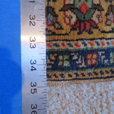 TURKISH ALL NATURAL SILK RUG WITH VEGETABLE DYES PRAYER RUG IN EXCELLENT CONDITION. ABOUT 57 X 37 INCHES