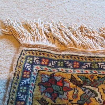 TURKISH ALL NATURAL SILK RUG WITH VEGETABLE DYES PRAYER RUG IN EXCELLENT CONDITION. ABOUT 57 X 37 INCHES