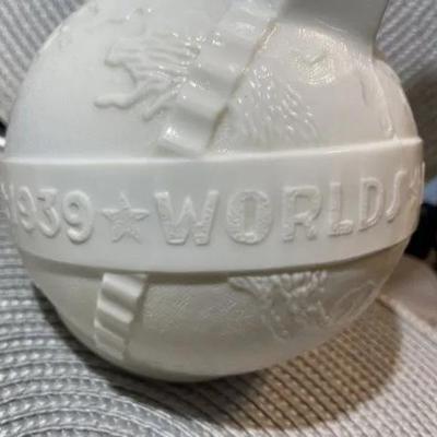 Vintage 1939 New York World's Fair Souvenir Milk Glass Vinegar Bottle 9" Tall in VG Preowned Condition.