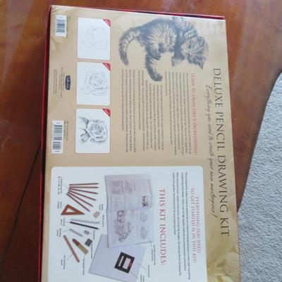 The Art of Basic Drawing - Deluxe Pencil Drawing Kit - Open but looks unused