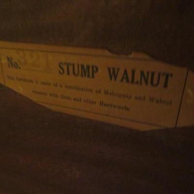 Bedroom set furniture lot