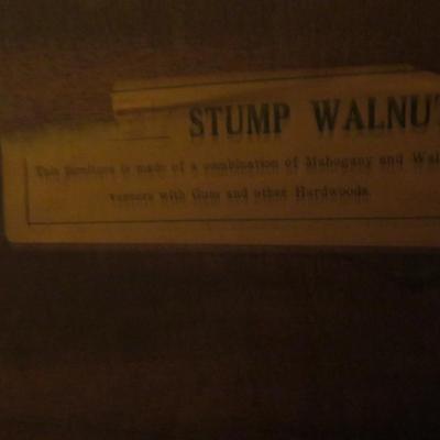 Bedroom set furniture lot