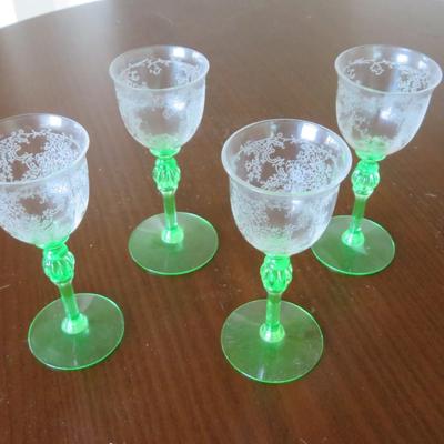 Tiffin-Franciscan Green Stem Wine Glass, set of 4