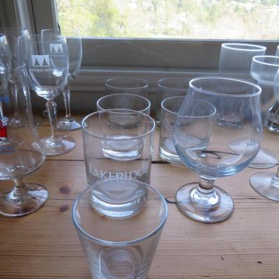 Table lot of stem ware / Barware