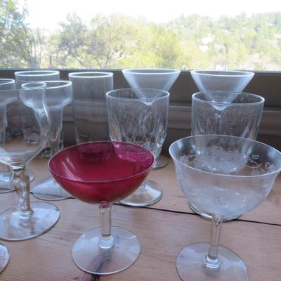 Table lot of stem ware / Barware