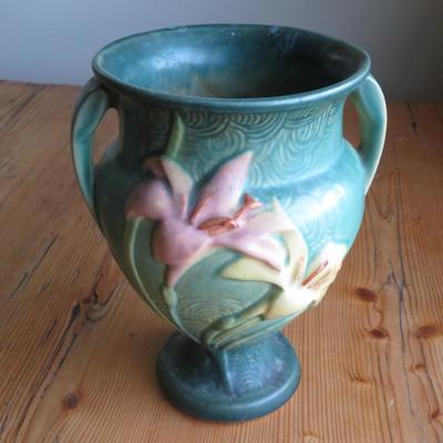Roseville Zephyr Lily Vase, Green, 202-8, 8 1/4"