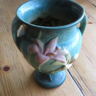 Roseville Zephyr Lily Vase, Green, 202-8, 8 1/4"