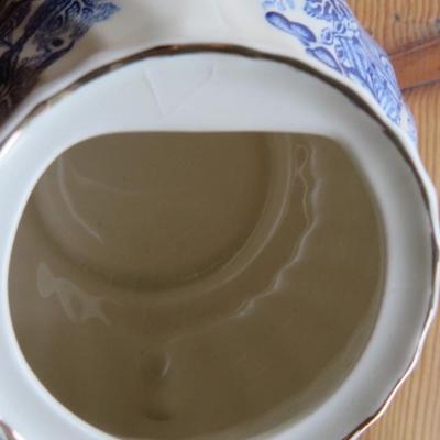 Sadler Teapot Made in England Elegant Blue Oriental Design on White Background Gold gilded