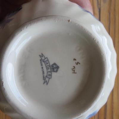 Sadler Teapot Made in England Elegant Blue Oriental Design on White Background Gold gilded