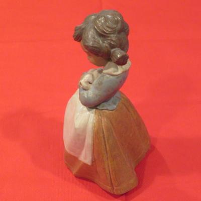 Lladro figurine Tenderness, Girl with Bunny Rabbit, 8"