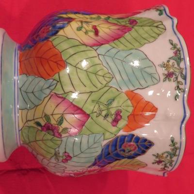 Gumps vase made in Hong Kong for quality Imports