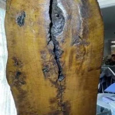 Vintage Unique Japanese George Nakashima Style Walnut Decor 32" Tall with Applied Bone Carvings in Good Condition.