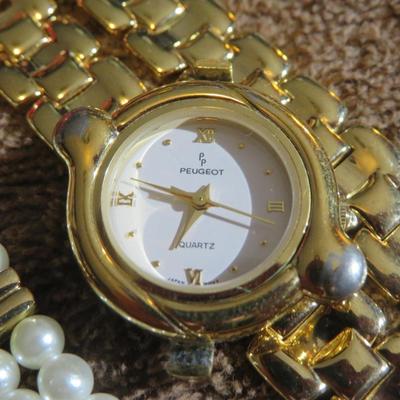Estate Jewelry Wrist Watch Lot of 13 - Some Need Battery - Some Need repair.