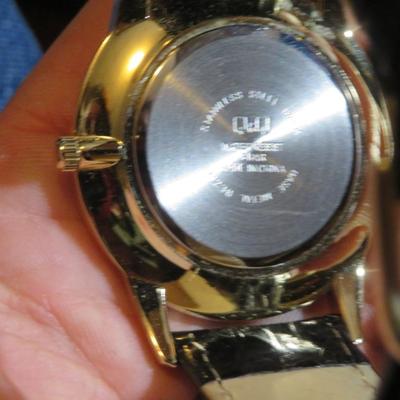 Estate Jewelry Wrist Watch Lot of 13 - Some Need Battery - Some Need repair.