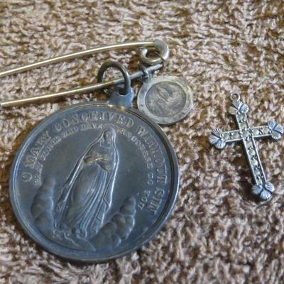 Catholic Religious Rosery and Cross Lot - Estate Jewelry Lot