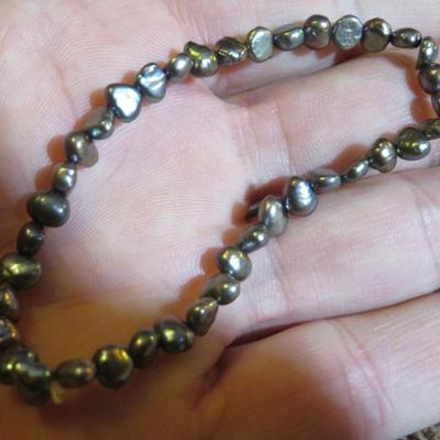 Estate Jewelry Lot - Fresh Water Pearls / Coultured Pearls -Bracelets & Earrings