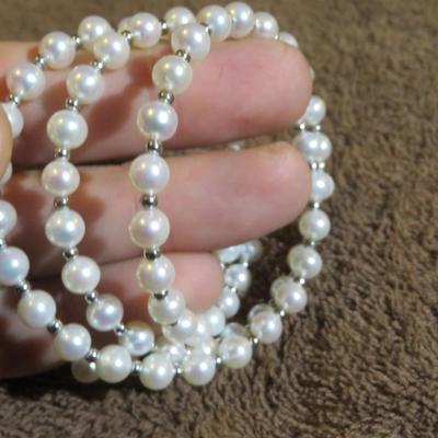 Estate Jewelry Lot - Fresh Water Pearls / Coultured Pearls -Bracelets & Earrings