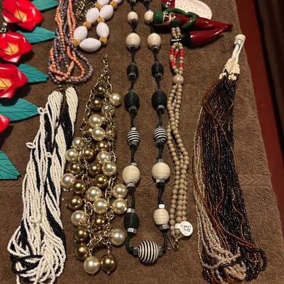 Estate, jewelry lot, large lot of necklaces.