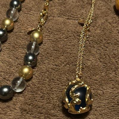 Joan Rivers collection, estate jewelry lot, eight pieces all Joan Rivers jewelry